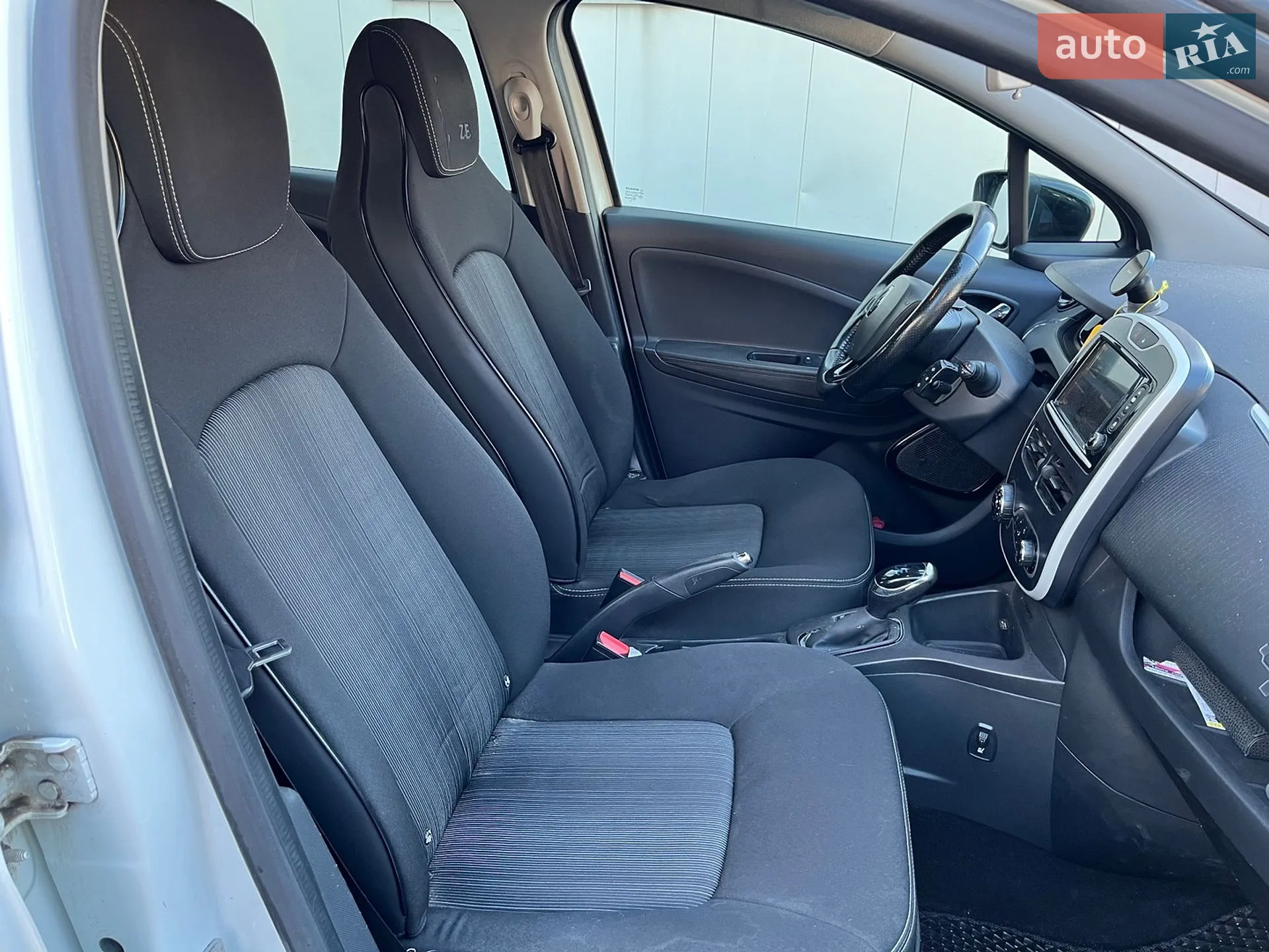 2017 Renault ZOE - мініатюра 14