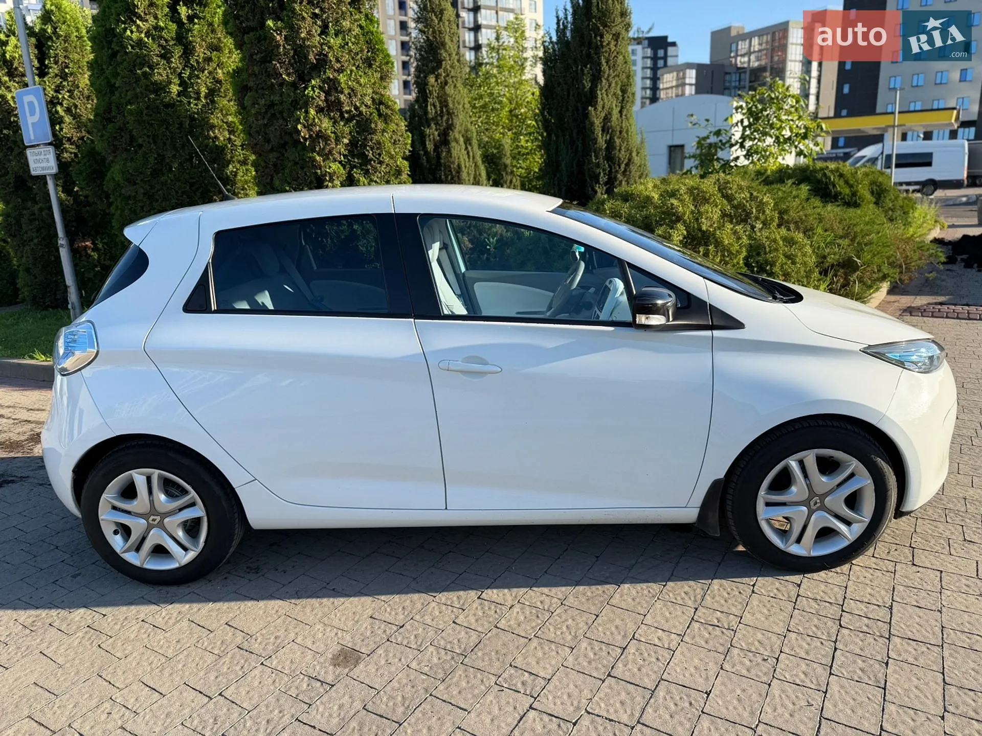 2015 Renault ZOE - мініатюра 8