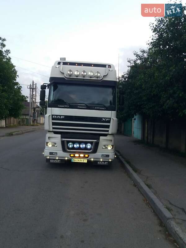 Контейнеровоз полуприцеп Renders 550 2002 в Одессе