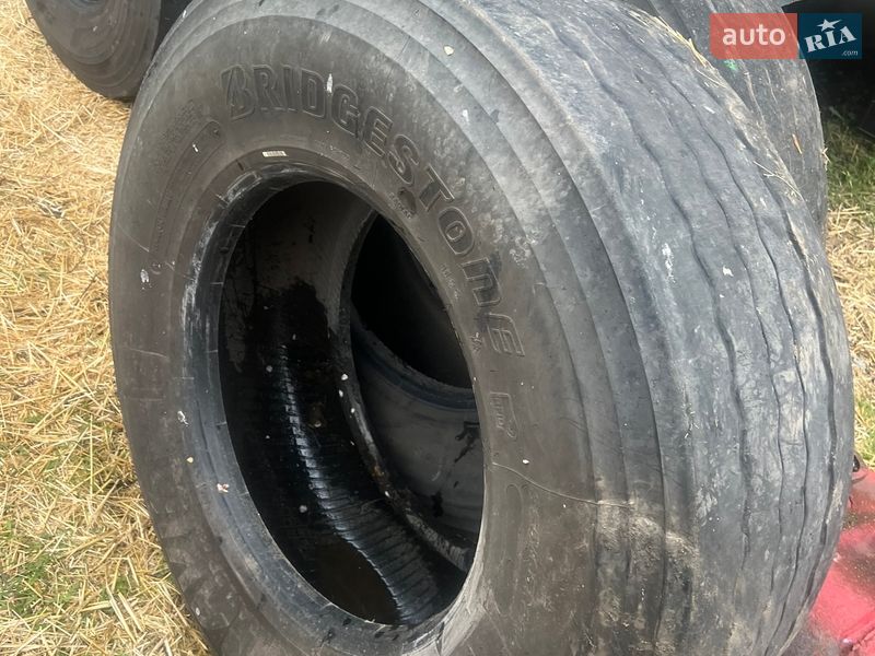 Контейнеровоз Renders BPW eco 2001 в Одессе