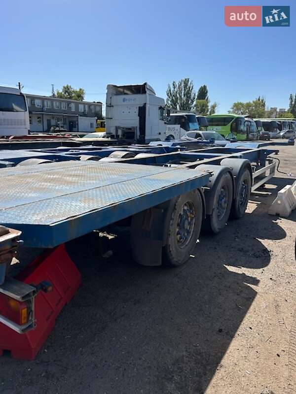 Контейнеровоз напівпричіп Renders N4TS31 2002 в Одесі