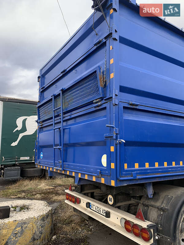 Зерновоз - причіп Renders SAF 2002 в Івано-Франківську