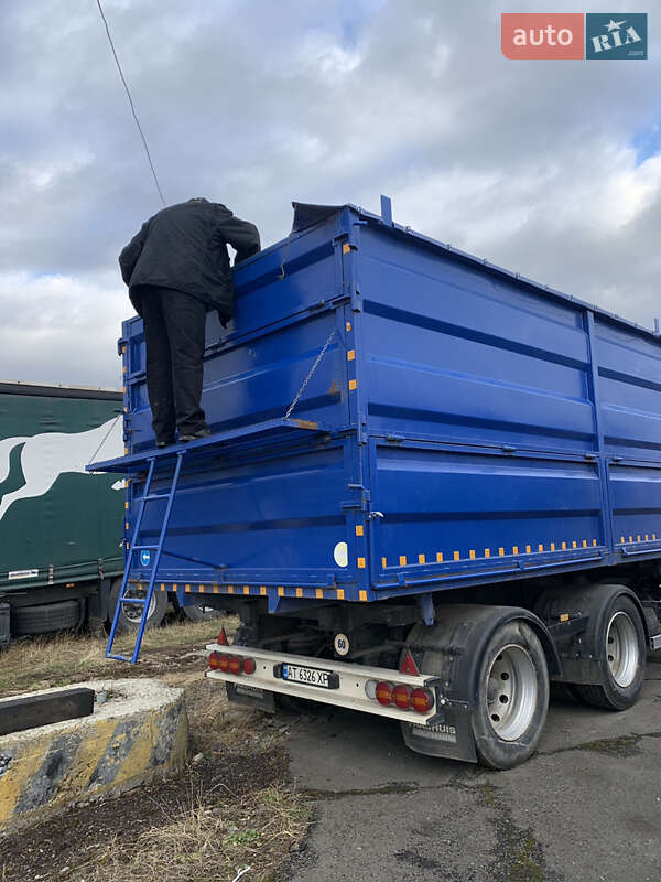 Зерновоз - причіп Renders SAF 2002 в Івано-Франківську