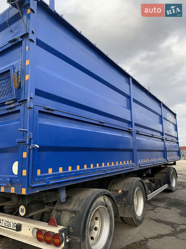 Зерновоз - причіп Renders SAF 2002 в Івано-Франківську