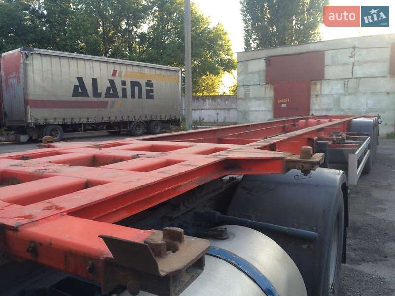 Контейнеровоз полуприцеп Renders SAF 1999 в Одессе