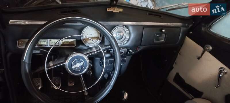 Седан Ретро автомобілі Класичні 1940 в Дніпрі