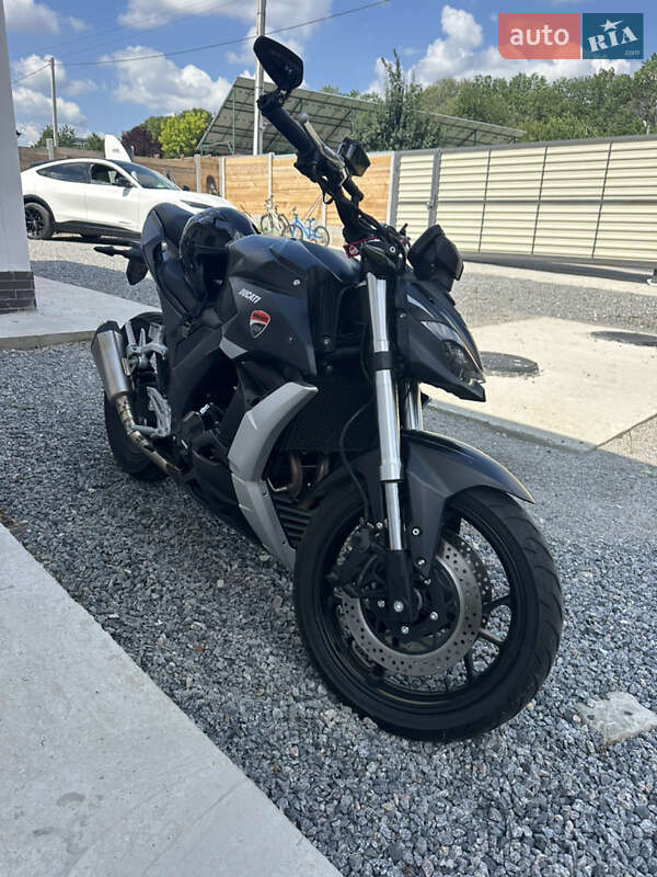 Rider Dukati V4 400 2024