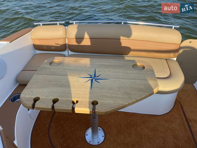 Катер Rinker 250 2006 в Білгороді-Дністровському
