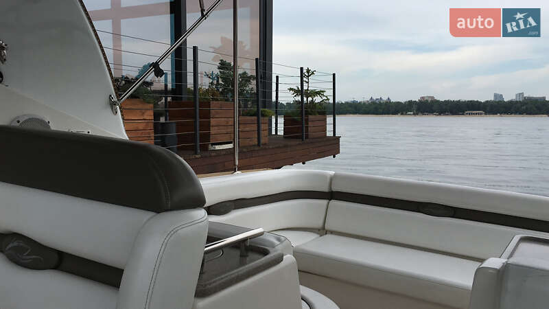 Моторна яхта Rinker 280 2007 в Києві