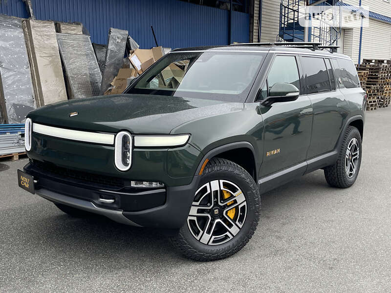 Внедорожник / Кроссовер Rivian R1S 2023 в 