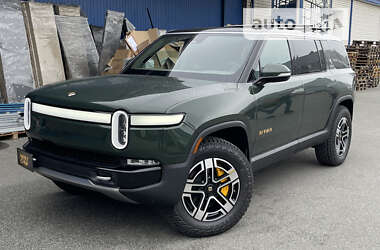 Внедорожник / Кроссовер Rivian R1S 2023 в 