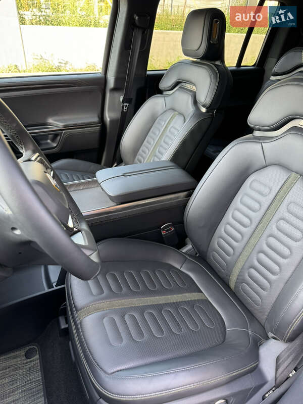 Внедорожник / Кроссовер Rivian R1S 2022 в Виннице фото 5 Внедорожник / Кроссовер Rivian R1S 2022 в Виннице