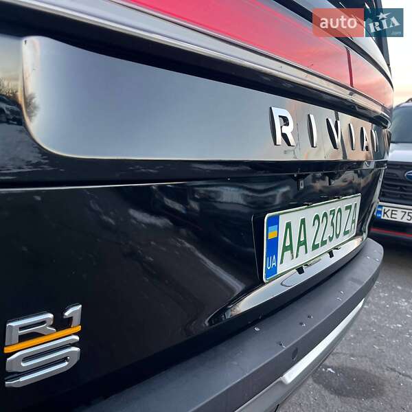 Внедорожник / Кроссовер Rivian R1S 2023 в Днепре