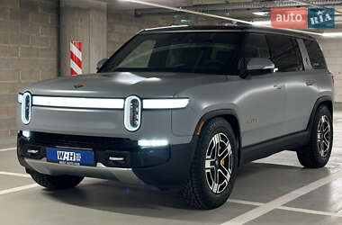 Внедорожник / Кроссовер Rivian R1S 2023 в Луцке