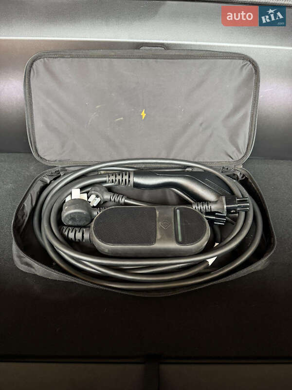 Позашляховик / Кросовер Rivian R1S 2023 в Миколаєві фото 17 Позашляховик / Кросовер Rivian R1S 2023 в Миколаєві