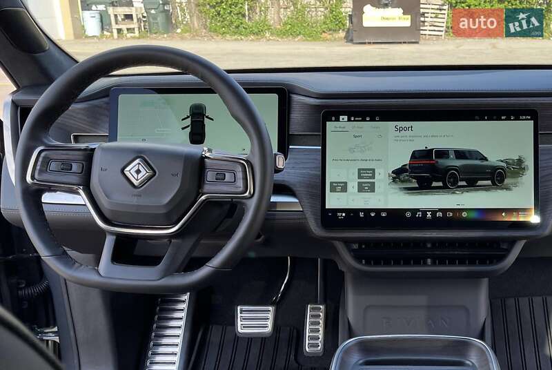 Внедорожник / Кроссовер Rivian R1S 2023 в Одессе