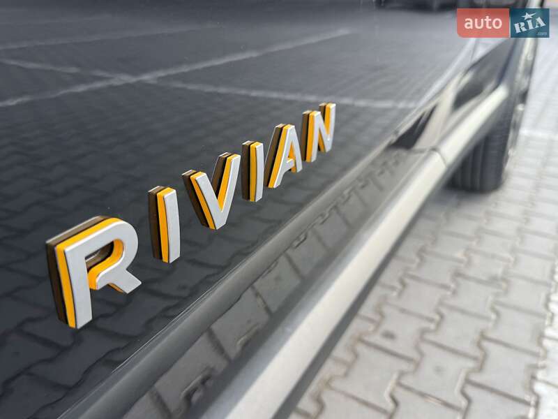 Позашляховик / Кросовер Rivian R1S 2024 в Львові
