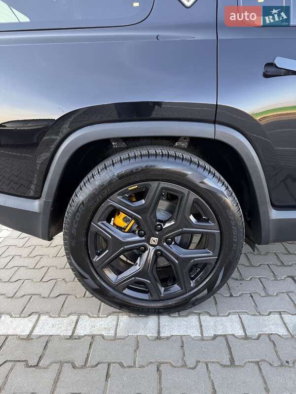 Позашляховик / Кросовер Rivian R1S 2024 в Львові