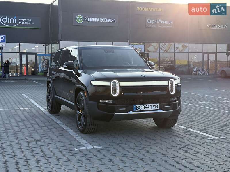 Позашляховик / Кросовер Rivian R1S 2024 в Львові