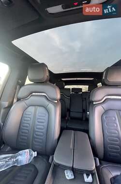 Внедорожник / Кроссовер Rivian R1S 2023 в 