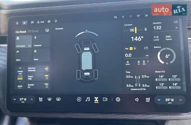 Внедорожник / Кроссовер Rivian R1S 2023 в 