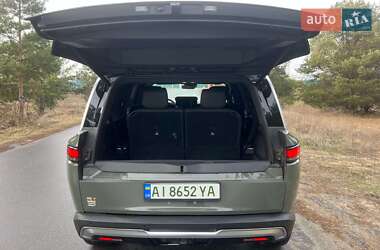 Внедорожник / Кроссовер Rivian R1S 2022 в 
