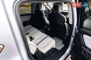 Внедорожник / Кроссовер Rivian R1S 2024 в 