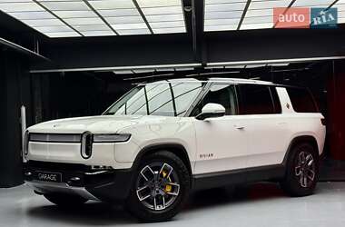 Внедорожник / Кроссовер Rivian R1S 2023 в 