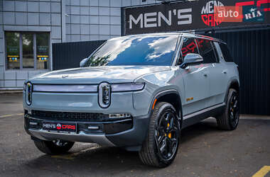 Позашляховик / Кросовер Rivian R1S 2023 в 
