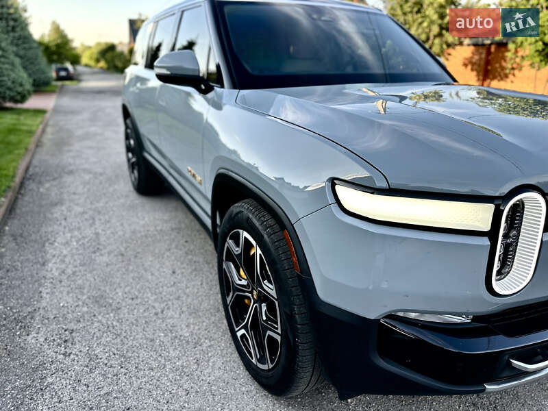 Позашляховик / Кросовер Rivian R1S 2023 в Києві
