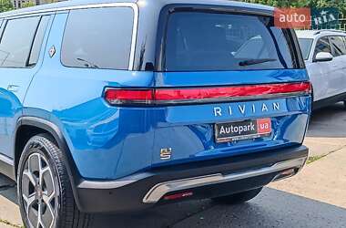 Внедорожник / Кроссовер Rivian R1S 2017 в 