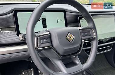 Внедорожник / Кроссовер Rivian R1S 2022 в 