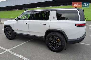 Внедорожник / Кроссовер Rivian R1S 2022 в 