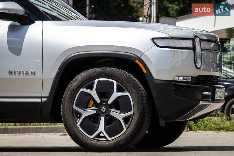 Пикап Rivian R1S 2022 в Львове