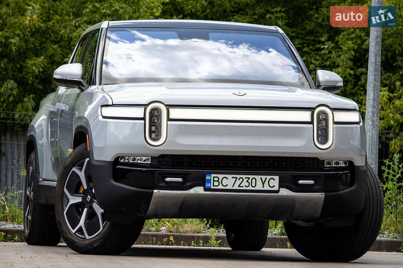 Пикап Rivian R1S 2022 в Львове