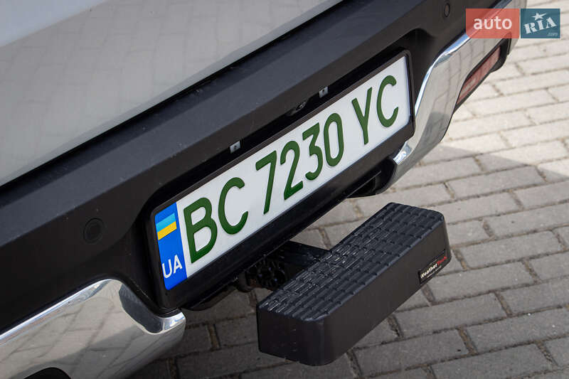 Пикап Rivian R1S 2022 в Львове