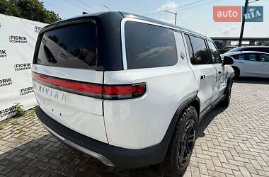 Позашляховик / Кросовер Rivian R1S 2023 в 