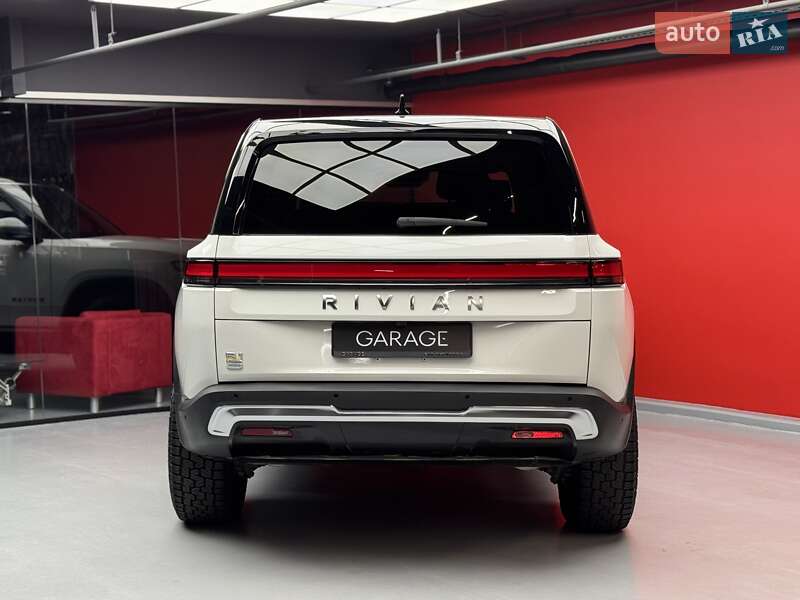 Внедорожник / Кроссовер Rivian R1S 2022 в Киеве