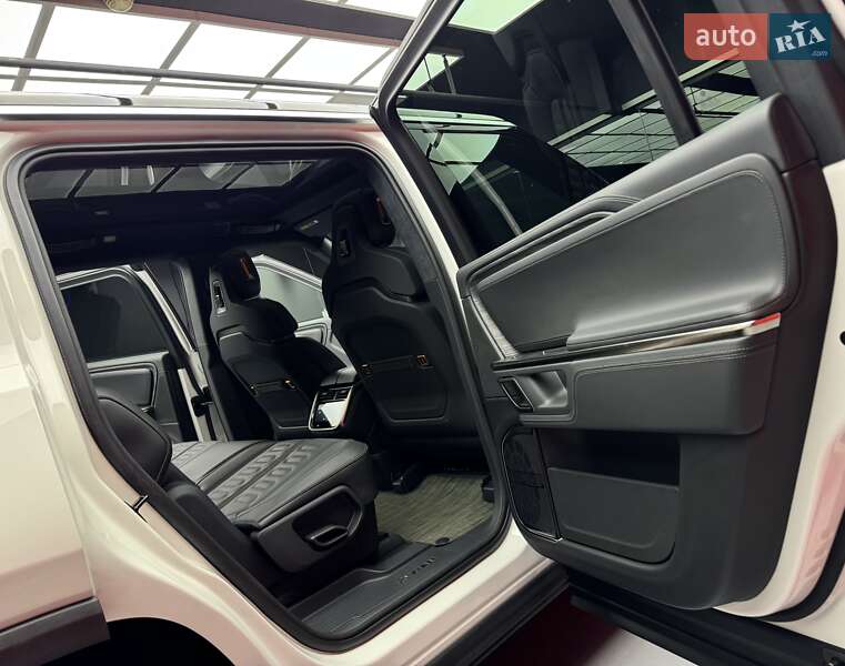 Внедорожник / Кроссовер Rivian R1S 2022 в Киеве