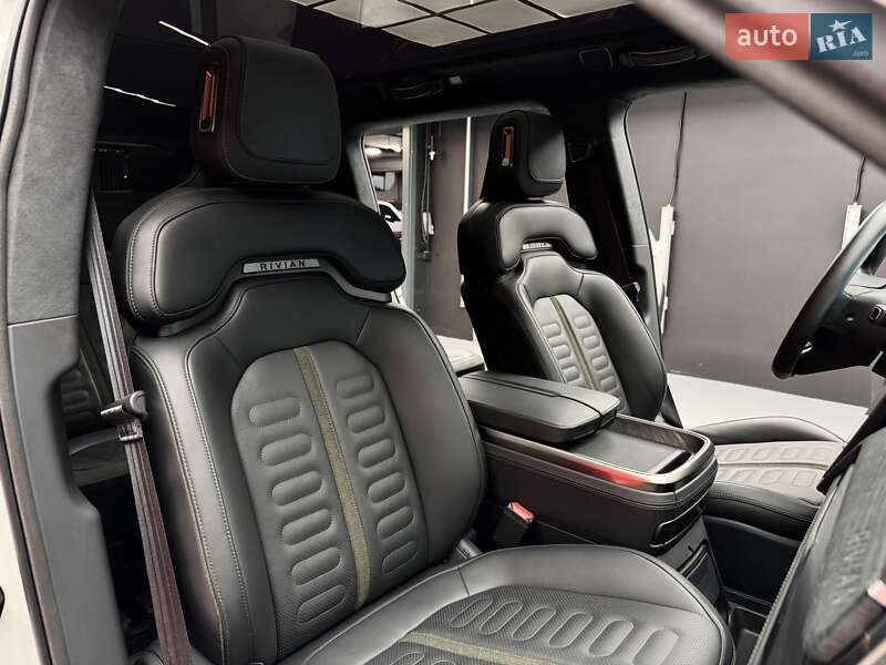 Внедорожник / Кроссовер Rivian R1S 2022 в Киеве