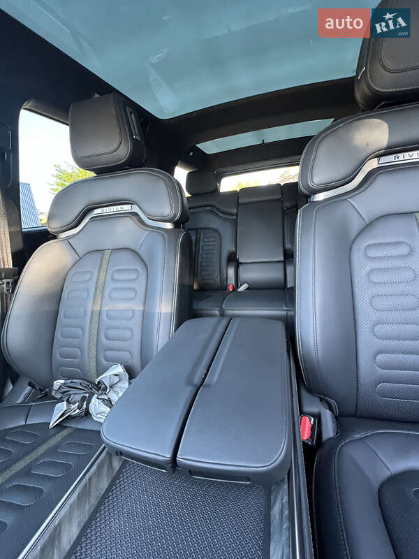 Позашляховик / Кросовер Rivian R1S 2022 в Львові