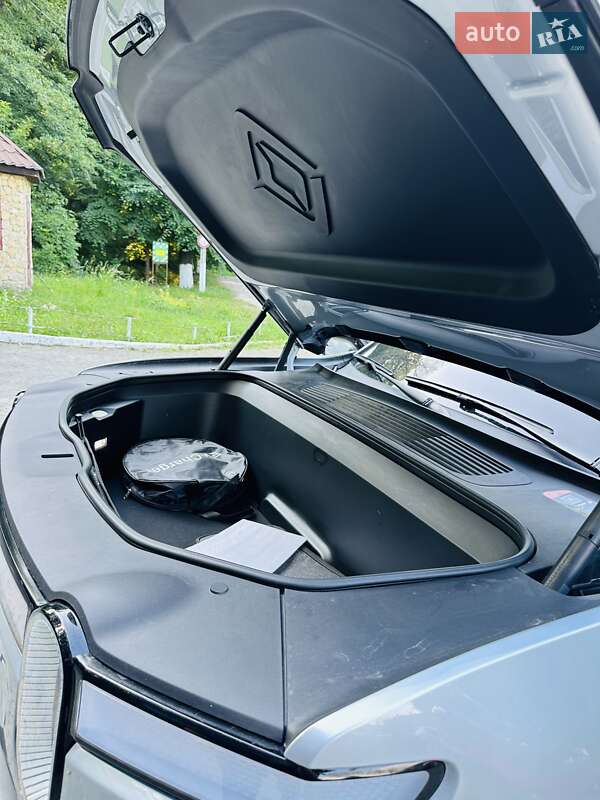 Позашляховик / Кросовер Rivian R1S 2024 в Чернівцях