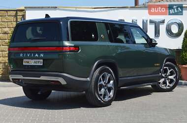 Позашляховик / Кросовер Rivian R1S 2023 в 