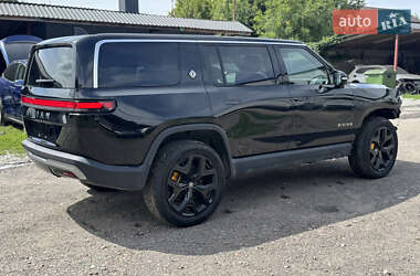 Позашляховик / Кросовер Rivian R1S 2023 в 