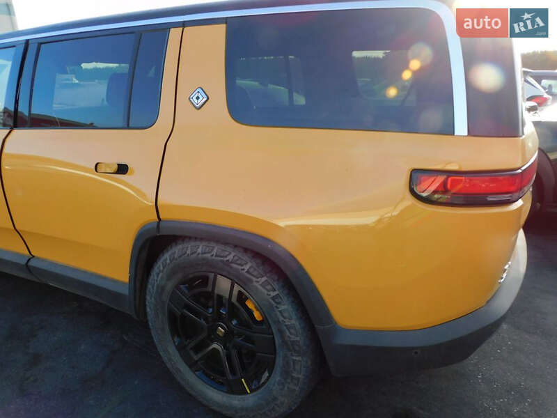 Позашляховик / Кросовер Rivian R1S 2023 в Києві