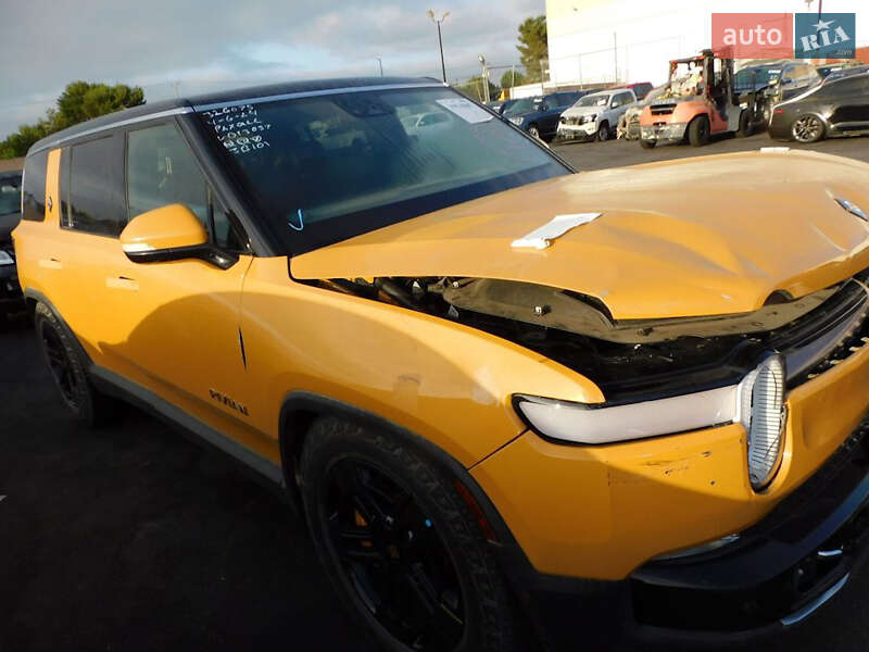 Позашляховик / Кросовер Rivian R1S 2023 в Києві