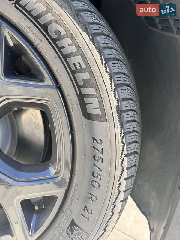 Внедорожник / Кроссовер Rivian R1S 2023 в Киеве