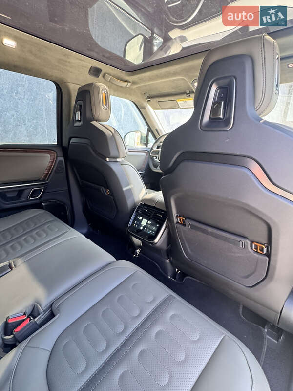 Внедорожник / Кроссовер Rivian R1S 2023 в Киеве