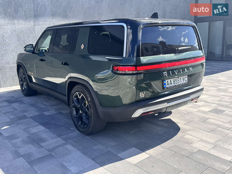 Внедорожник / Кроссовер Rivian R1S 2023 в Киеве