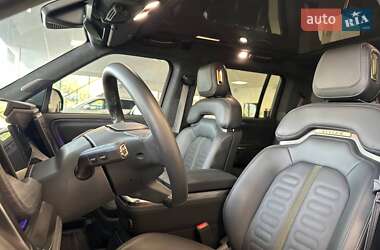 Внедорожник / Кроссовер Rivian R1S 2023 в 